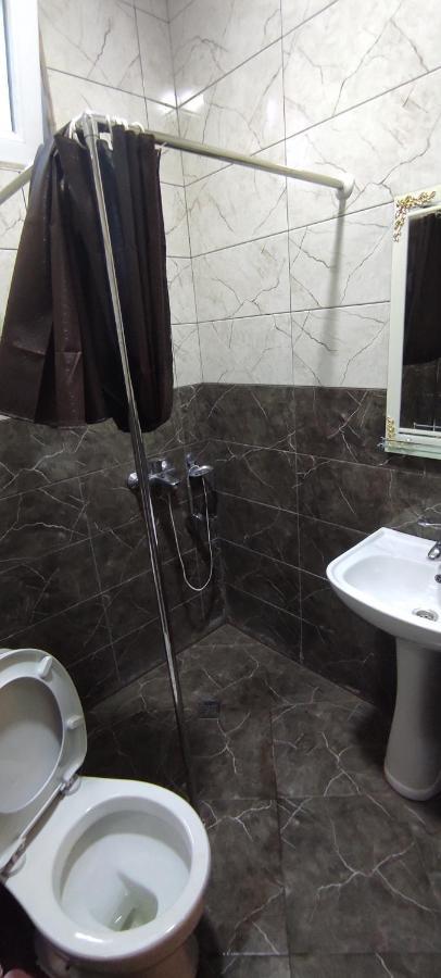 Femily Hotel In Batumi Mareti Str 2 Luaran gambar
