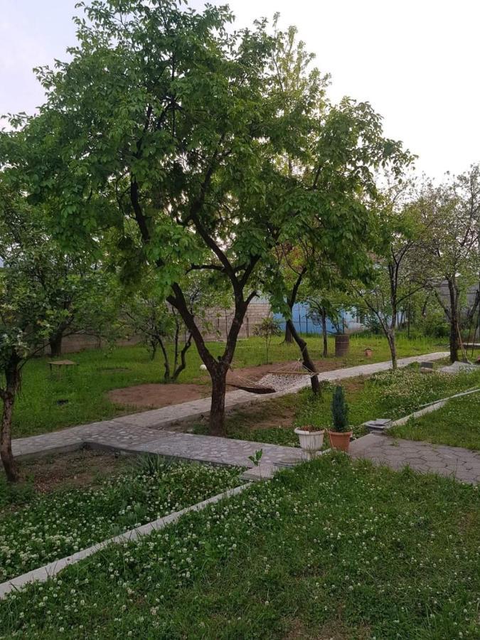 Femily Hotel In Batumi Mareti Str 2 Luaran gambar