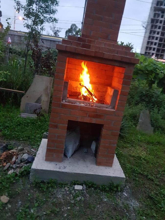 Femily Hotel In Batumi Mareti Str 2 Luaran gambar