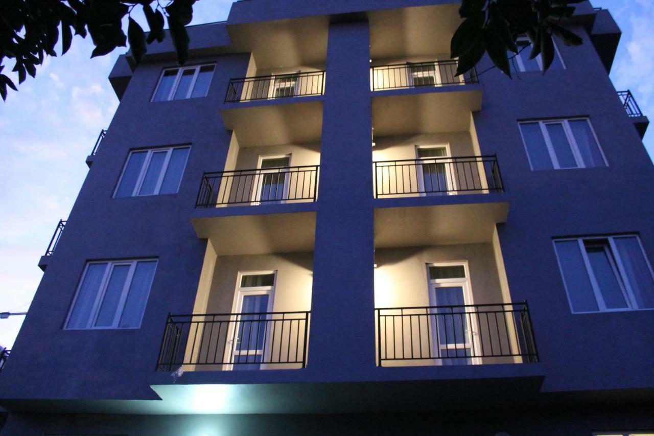 Femily Hotel In Batumi Mareti Str 2 Luaran gambar