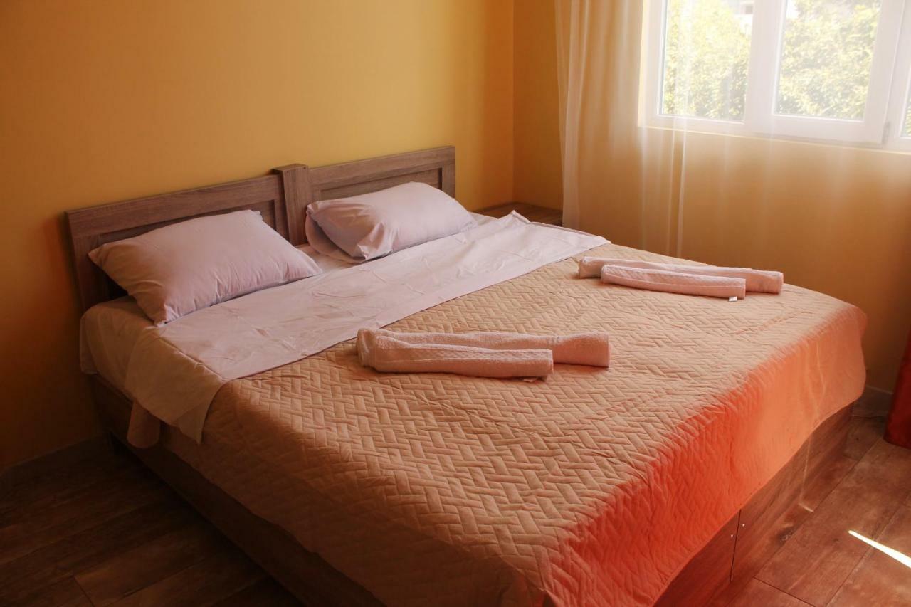 Femily Hotel In Batumi Mareti Str 2 Luaran gambar