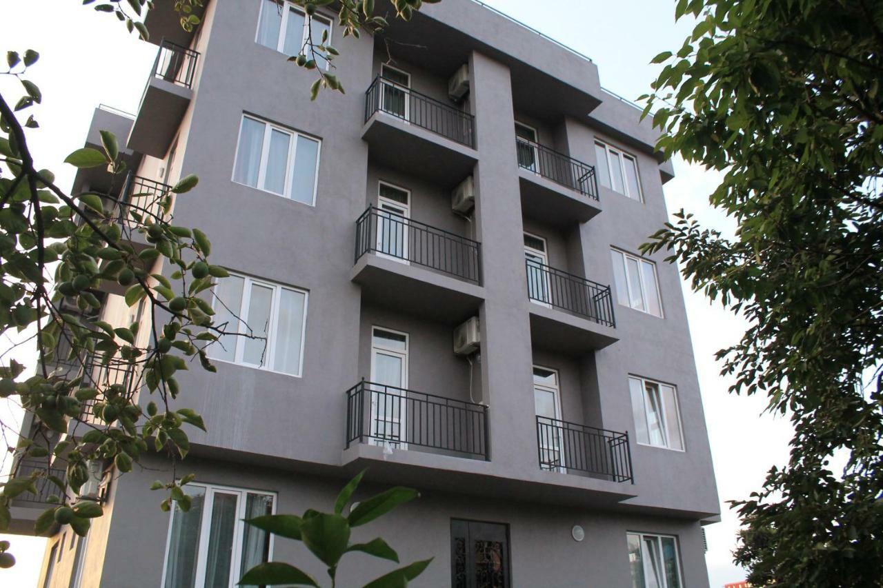 Femily Hotel In Batumi Mareti Str 2 Luaran gambar